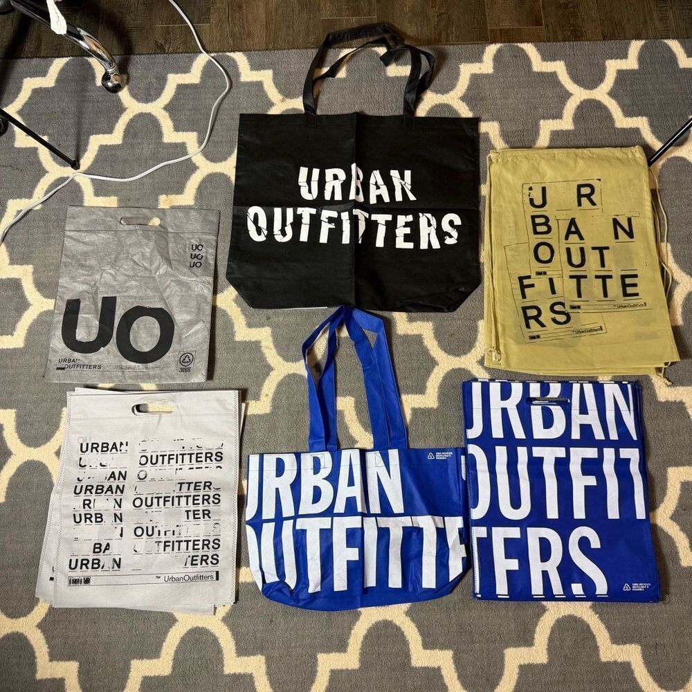 Urban Outfitters Reusable Bags, 16 total, 4 are drawstring bags